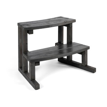 Stepin Treppe aus Fichte Schwarz gebeizt